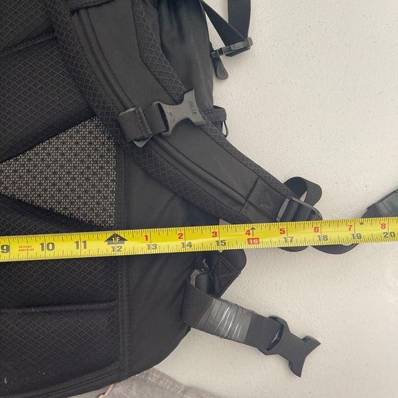 The North Face Borealis Backpack Black School Hiking Laptop Travel Bag - Picture 7 of 8